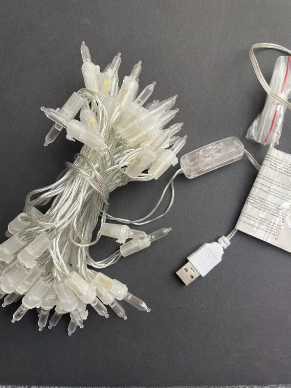 String Light: 35 bulbs LED with USB plug and on/off switch 18ft